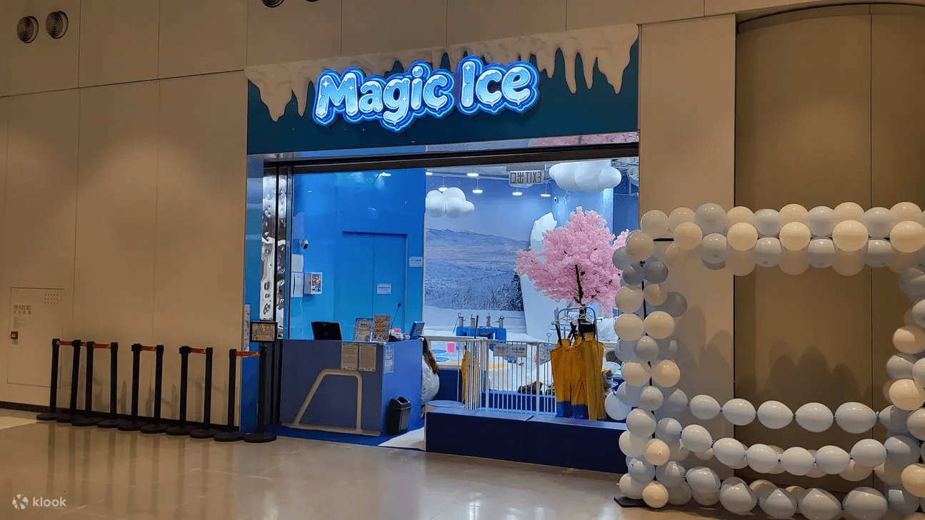 【荃灣親子好去處】Magic Ice 冰魔法室內玩雪樂園!常溫真雪體驗 x 堆雪人打雪仗,全家消暑放電新地標!